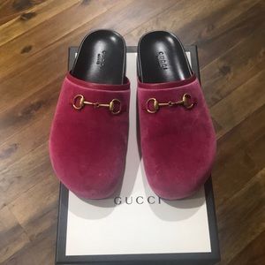 Gucci soft velvet slide 37.5